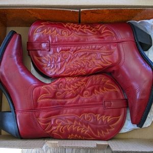 Tony Lama - Red Cowboy Boots - size 7.5